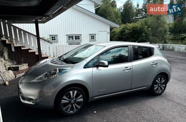 Хэтчбек Nissan Leaf 2014 в Умани