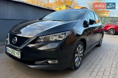 Хэтчбек Nissan Leaf 2018 в Киеве