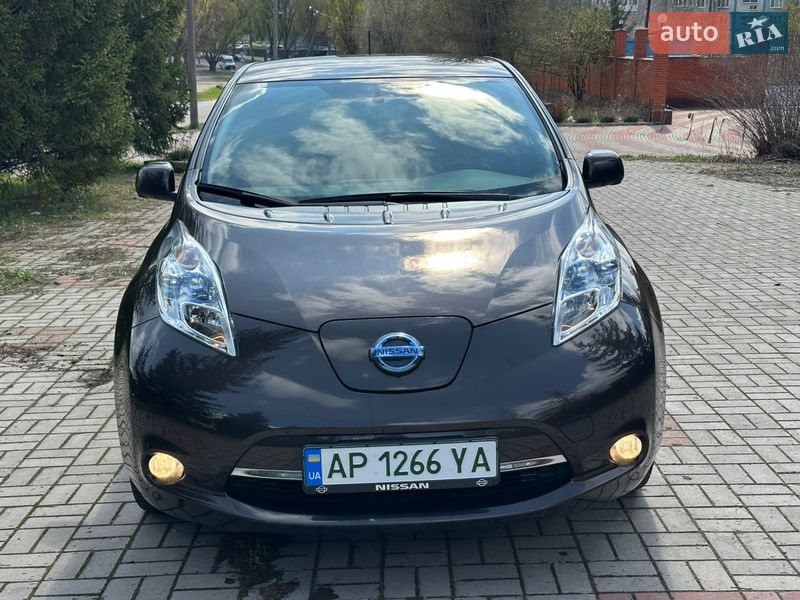 Хетчбек Nissan Leaf 2015 в Запоріжжі фото 2 Хетчбек Nissan Leaf 2015 в Запоріжжі