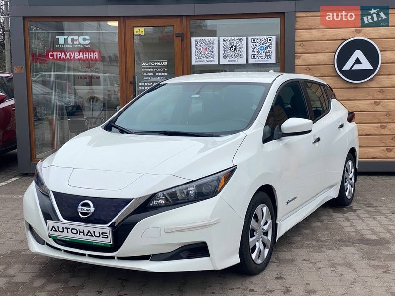 Хетчбек Nissan Leaf 2019 в Житомирі фото 3 Хетчбек Nissan Leaf 2019 в Житомирі