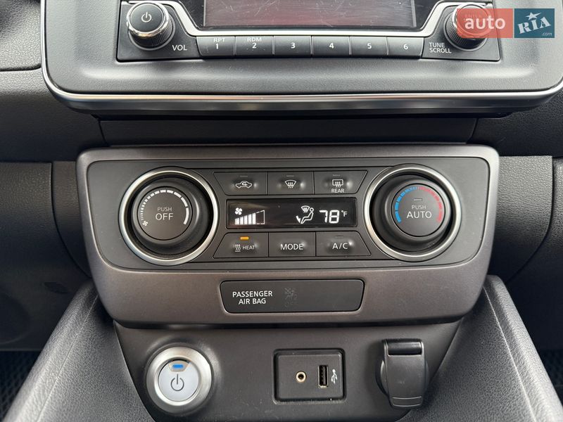 Хетчбек Nissan Leaf 2019 в Житомирі фото 20 Хетчбек Nissan Leaf 2019 в Житомирі