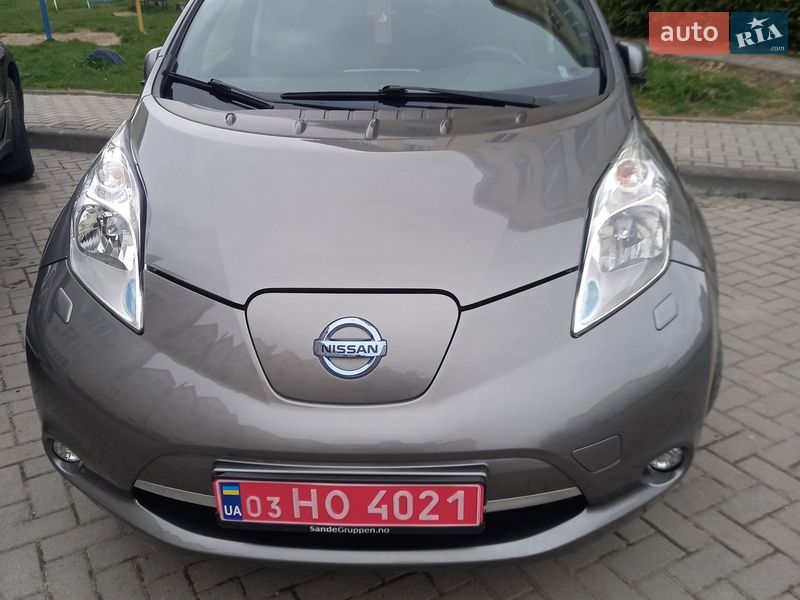 Хетчбек Nissan Leaf 2017 в Сокалі