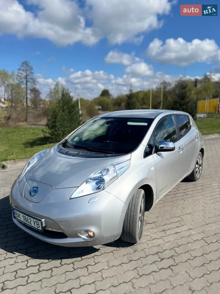 2014 Nissan Leaf - мініатюра 10