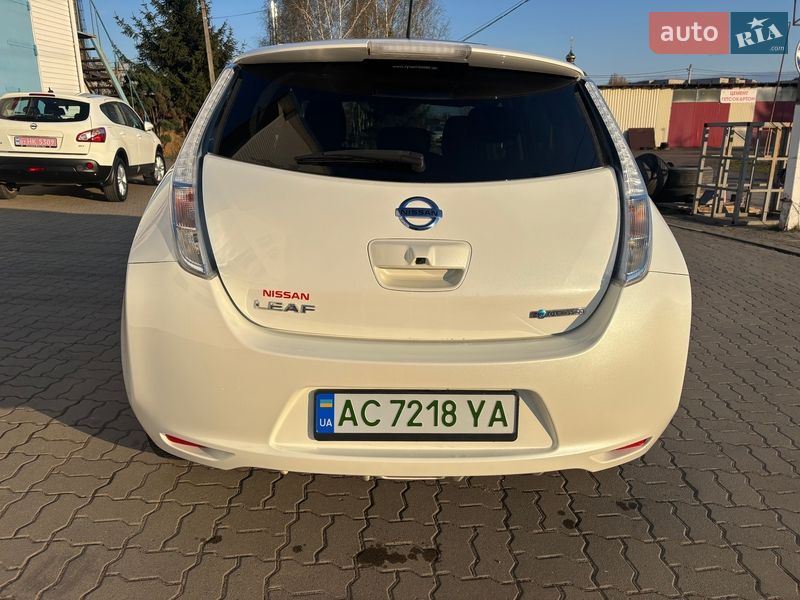 Хэтчбек Nissan Leaf 2014 в Нововолынске