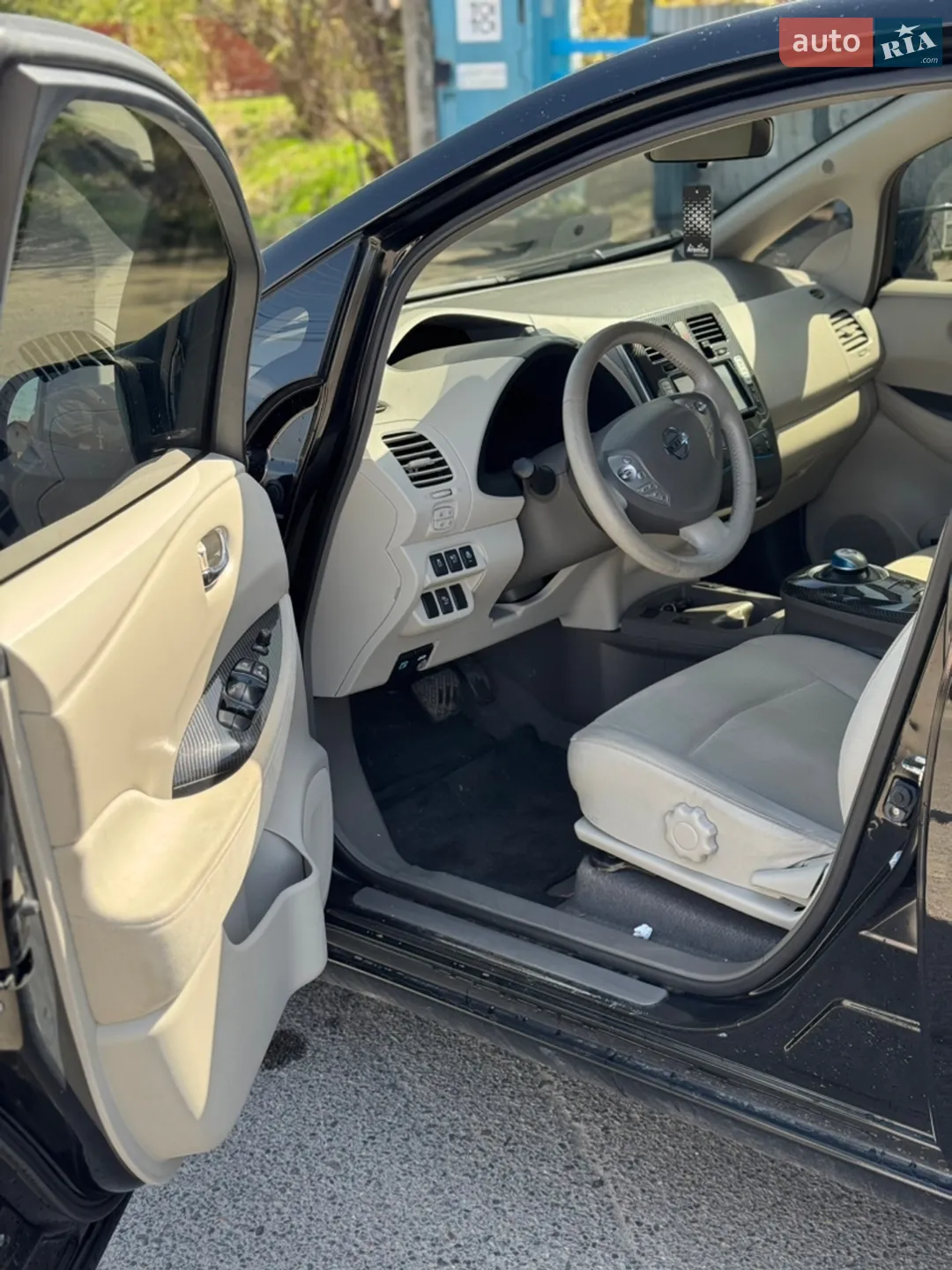 2012 Nissan Leaf - мініатюра 9