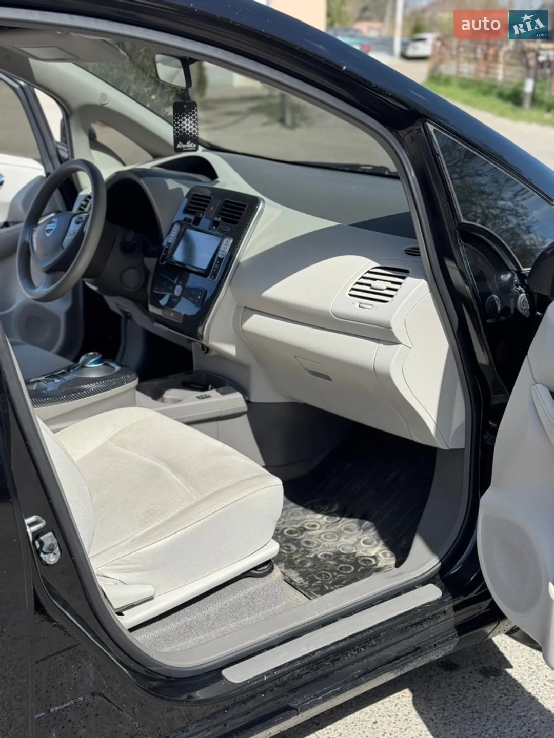 2012 Nissan Leaf - мініатюра 10