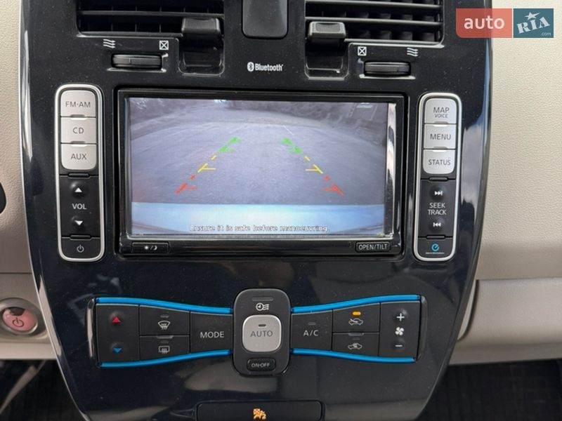Хэтчбек Nissan Leaf 2012 в Ровно
