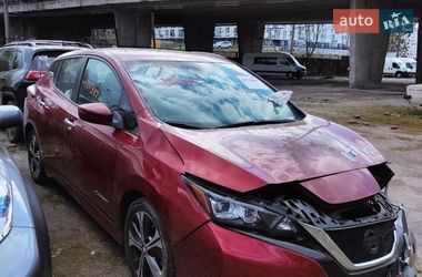 Хэтчбек Nissan Leaf 2019 в Киеве