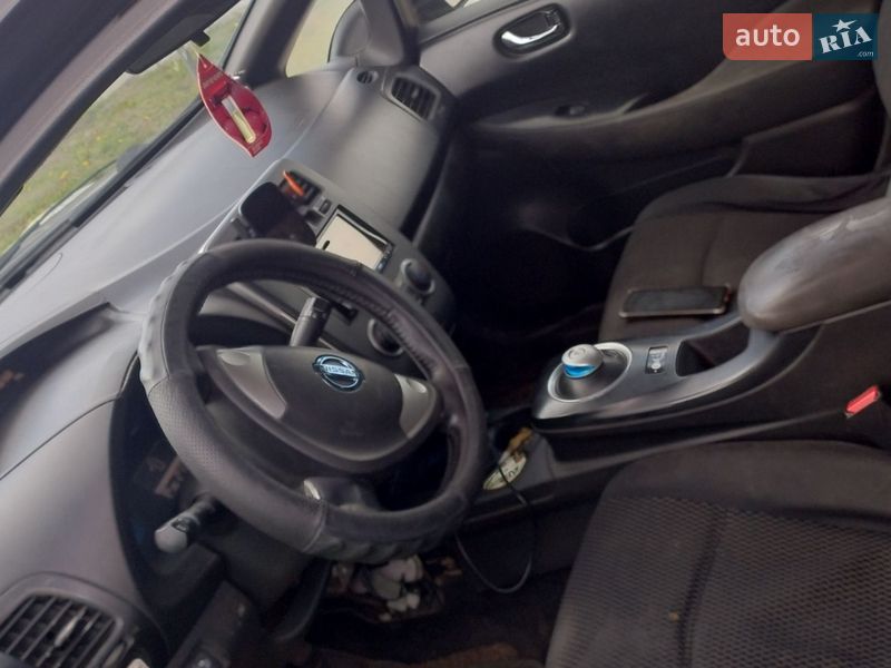 Хэтчбек Nissan Leaf 2013 в Днепре фото 11 Хэтчбек Nissan Leaf 2013 в Днепре