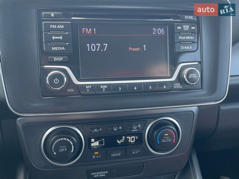 Хэтчбек Nissan Leaf 2018 в Томашполе