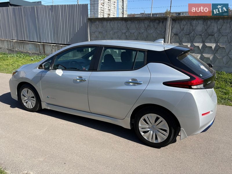 Хэтчбек Nissan Leaf 2018 в Киеве фото 2 Хэтчбек Nissan Leaf 2018 в Киеве