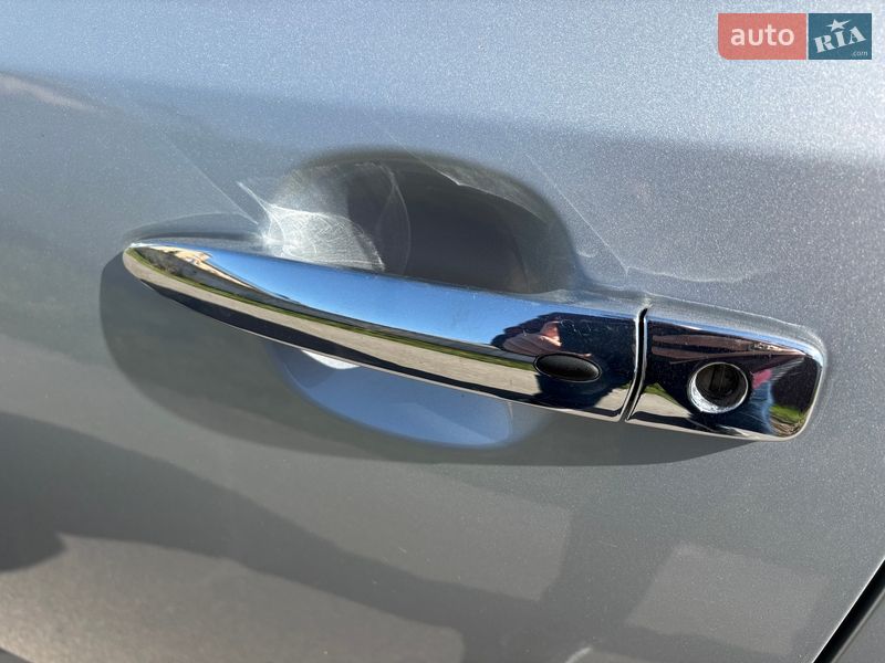 Хэтчбек Nissan Leaf 2018 в Киеве фото 12 Хэтчбек Nissan Leaf 2018 в Киеве