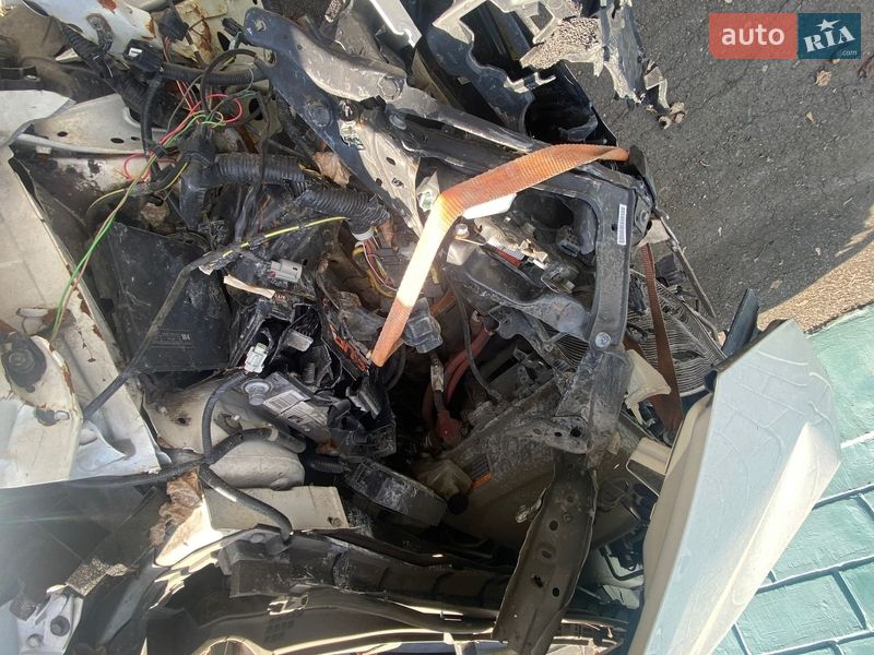 Хэтчбек Nissan Leaf 2013 в Житомире фото 7 Хэтчбек Nissan Leaf 2013 в Житомире