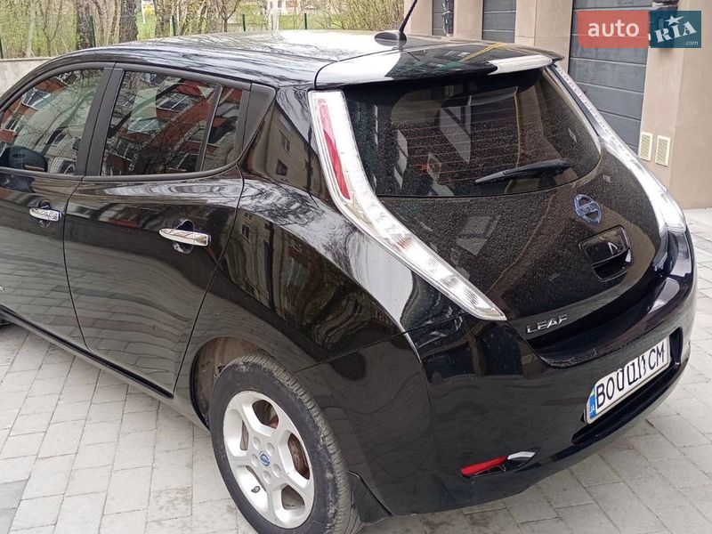 Хэтчбек Nissan Leaf 2015 в Тернополе