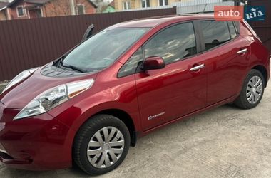 Хэтчбек Nissan Leaf 2015 в Черновцах