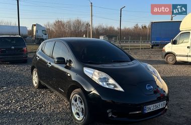 Хетчбек Nissan Leaf 2011 в Рівному