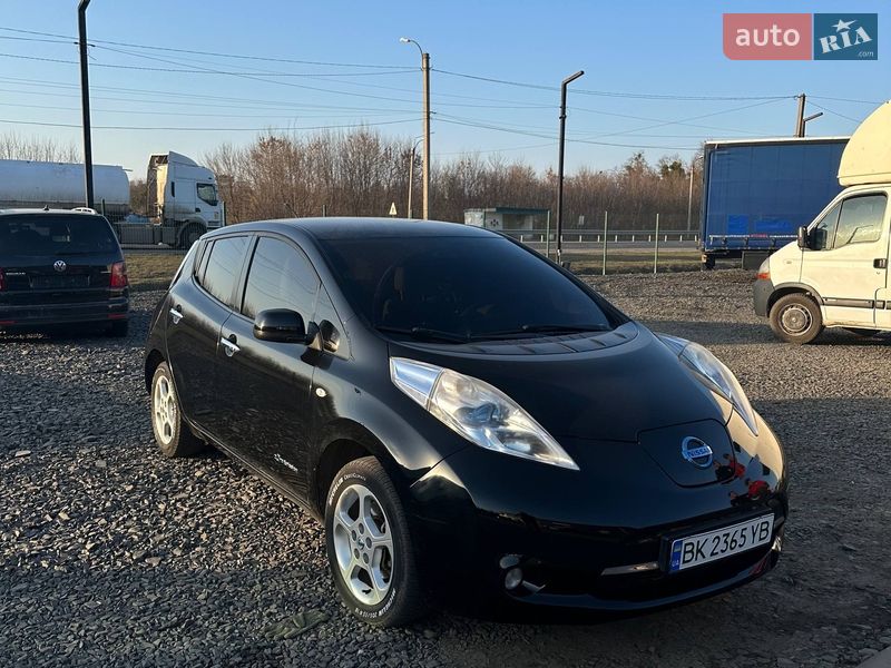 Nissan Leaf 2011