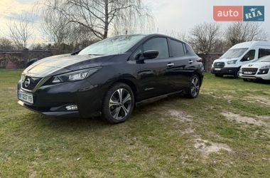 Хэтчбек Nissan Leaf 2019 в Дубно