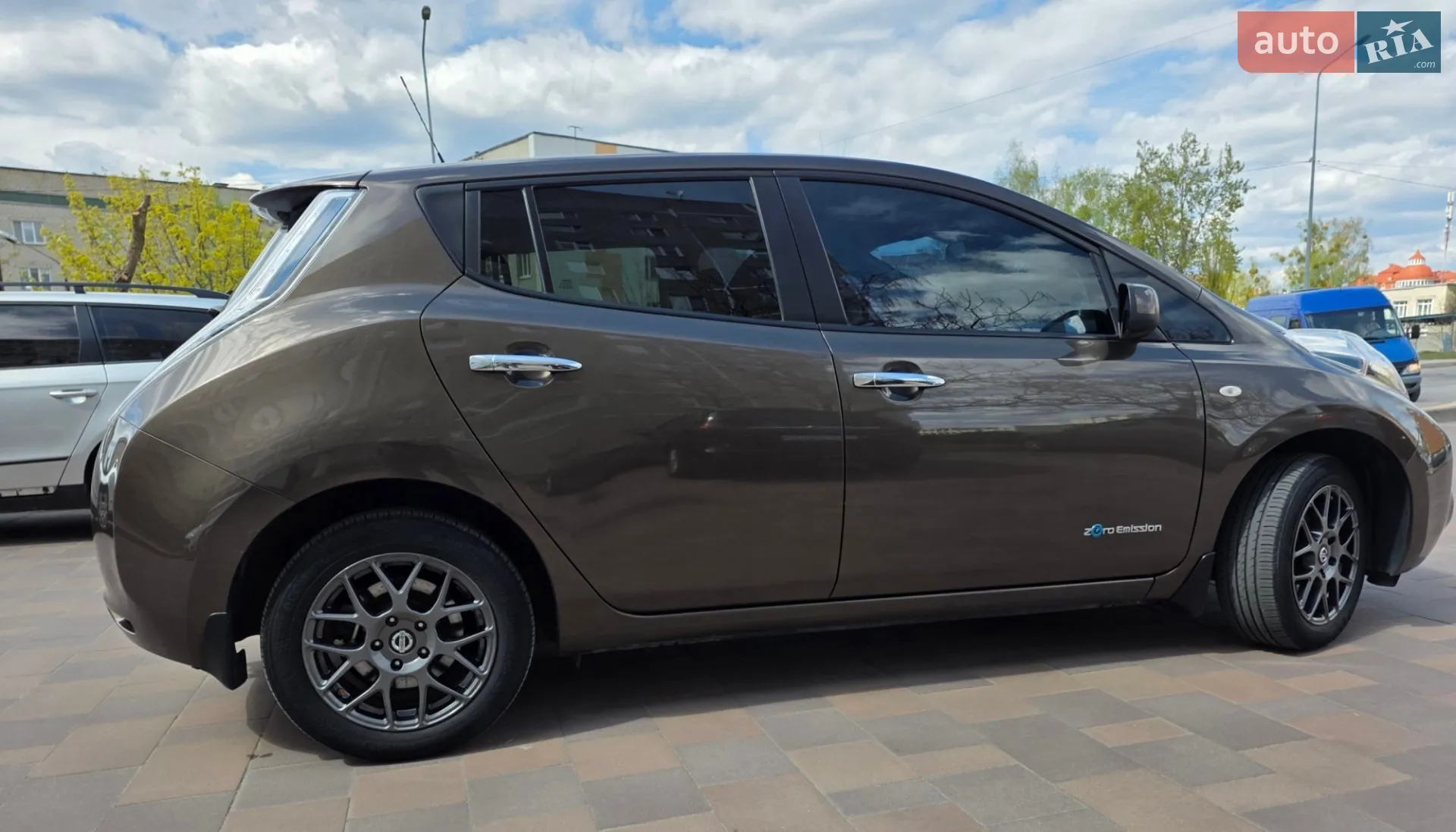 2016 Nissan Leaf - мініатюра 14