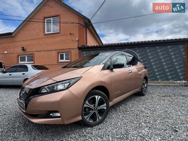 Nissan Leaf 2021