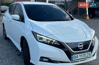 Хэтчбек Nissan Leaf 2021 в Кропивницком