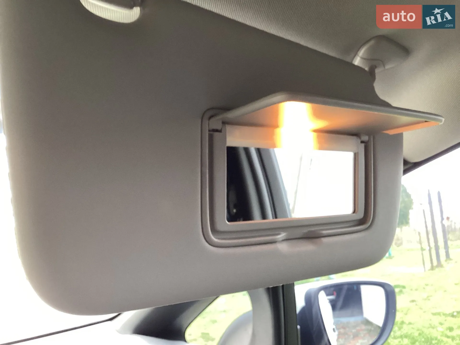 2019 Nissan Leaf - мініатюра 47