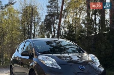 Хэтчбек Nissan Leaf 2016 в Буче