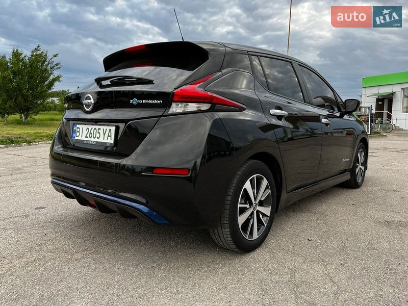 Хетчбек Nissan Leaf 2018 в Кобеляках