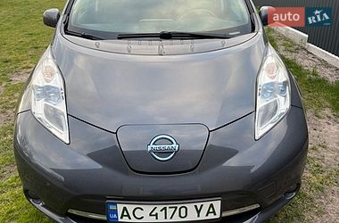 Хэтчбек Nissan Leaf 2013 в Шацке