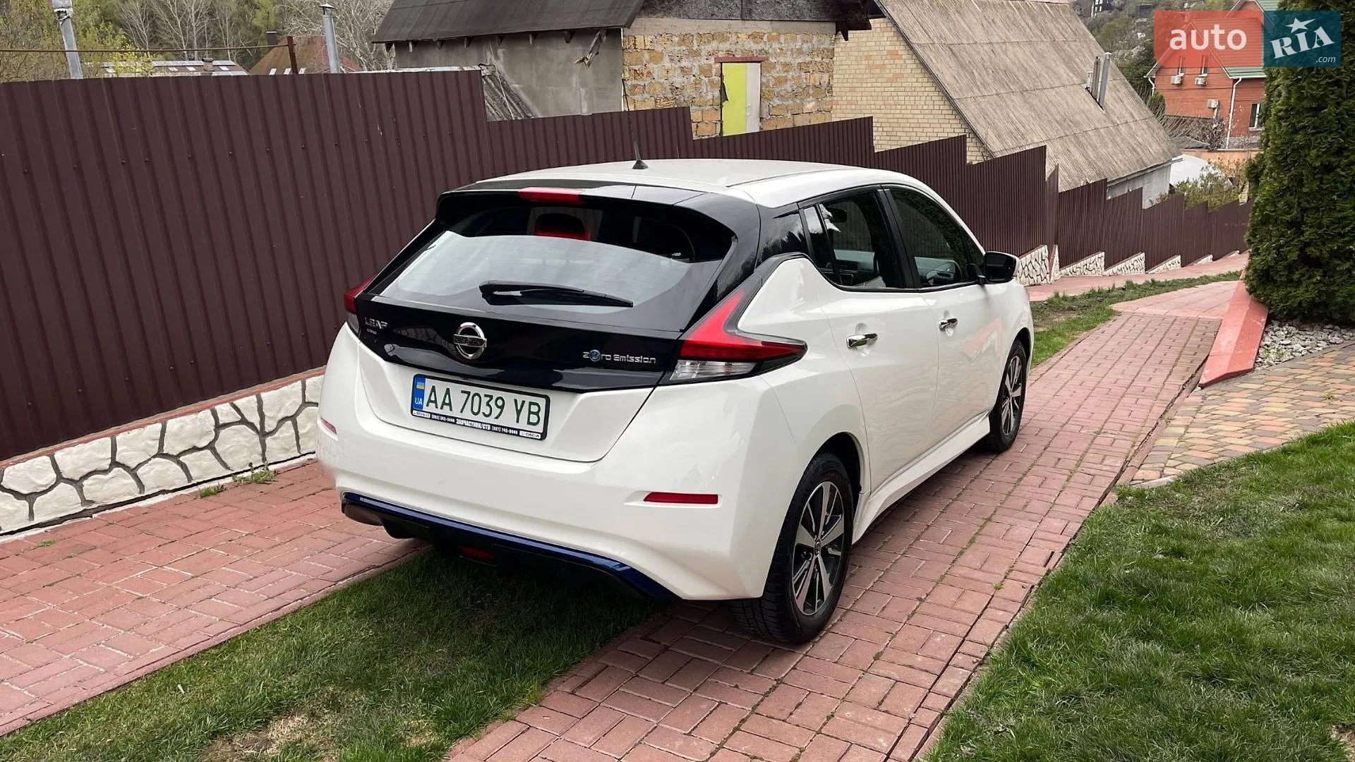 2020 Nissan Leaf - мініатюра 5