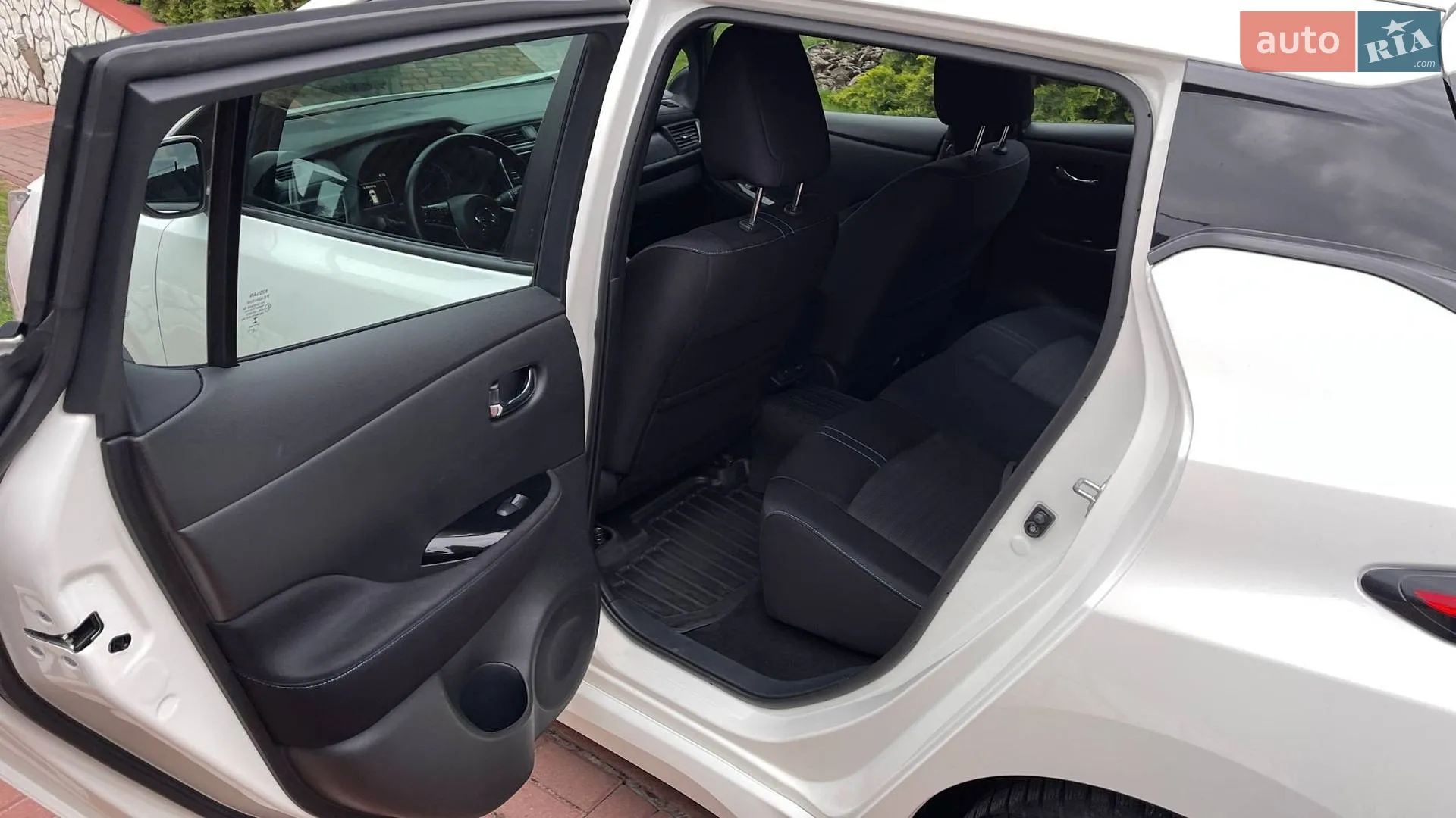 2020 Nissan Leaf - мініатюра 30