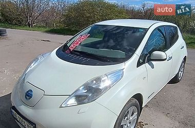 Хэтчбек Nissan Leaf 2012 в Кривом Роге