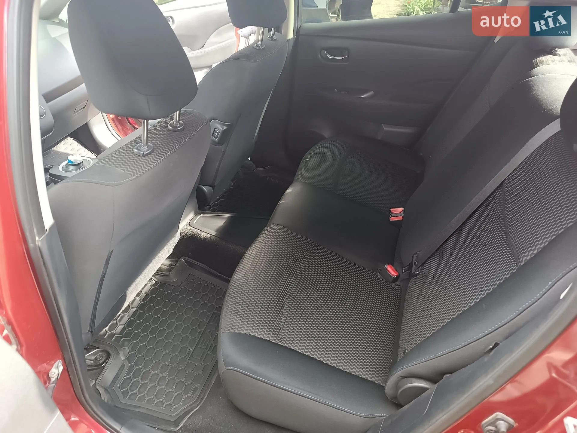 2014 Nissan Leaf - мініатюра 11
