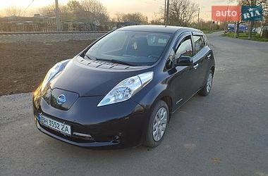 Хэтчбек Nissan Leaf 2016 в Одессе