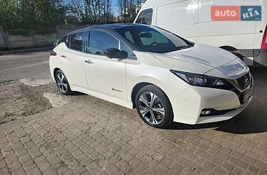 Хетчбек Nissan Leaf 2018 в Івано-Франківську