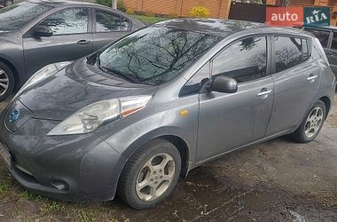 Хетчбек Nissan Leaf 2015 в Черкасах