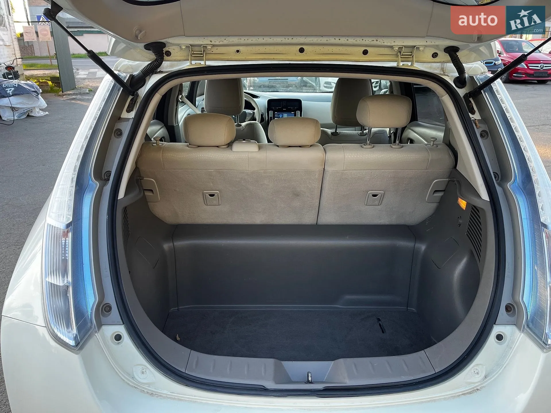 2012 Nissan Leaf - мініатюра 47