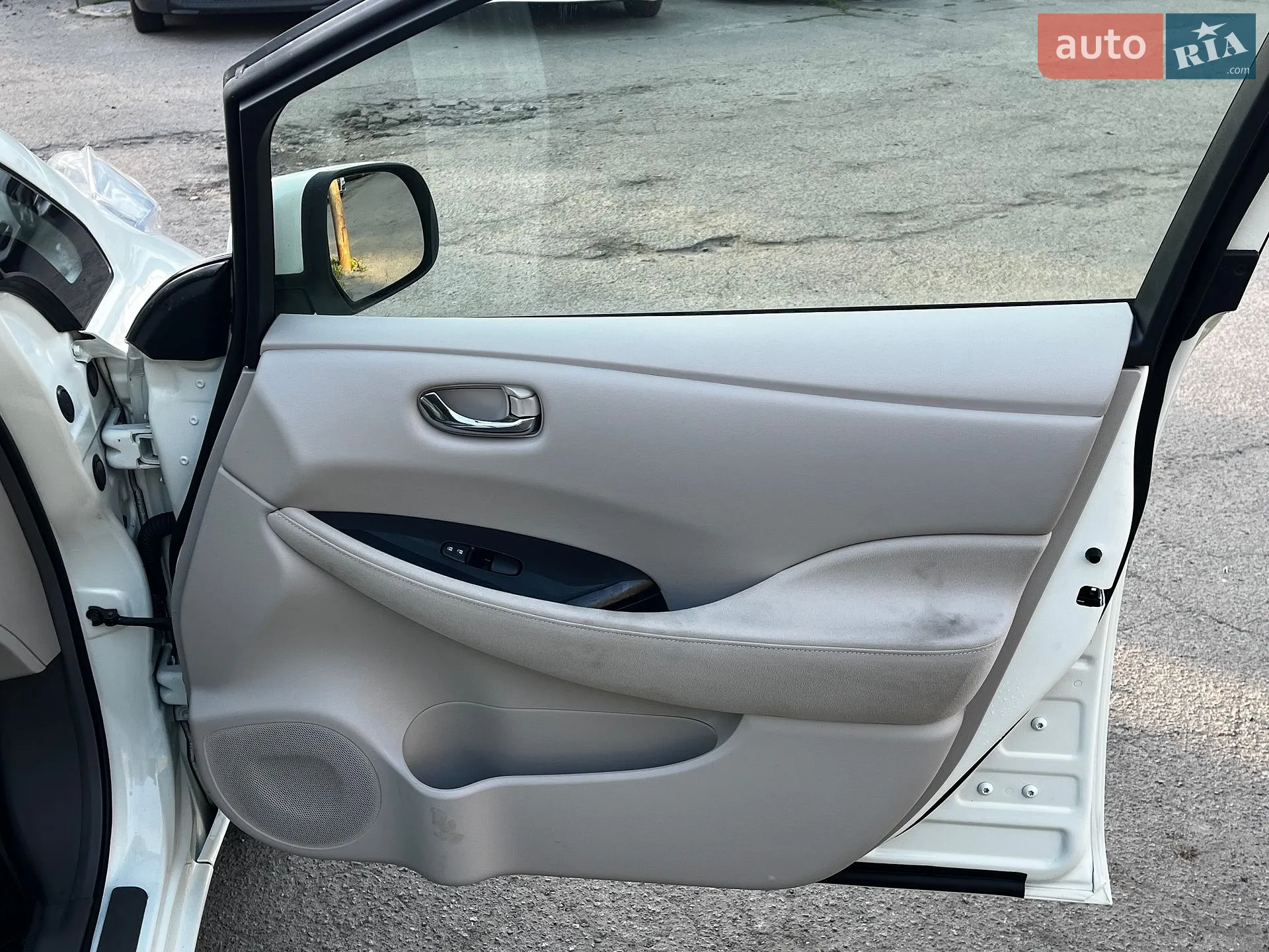 2012 Nissan Leaf - мініатюра 20