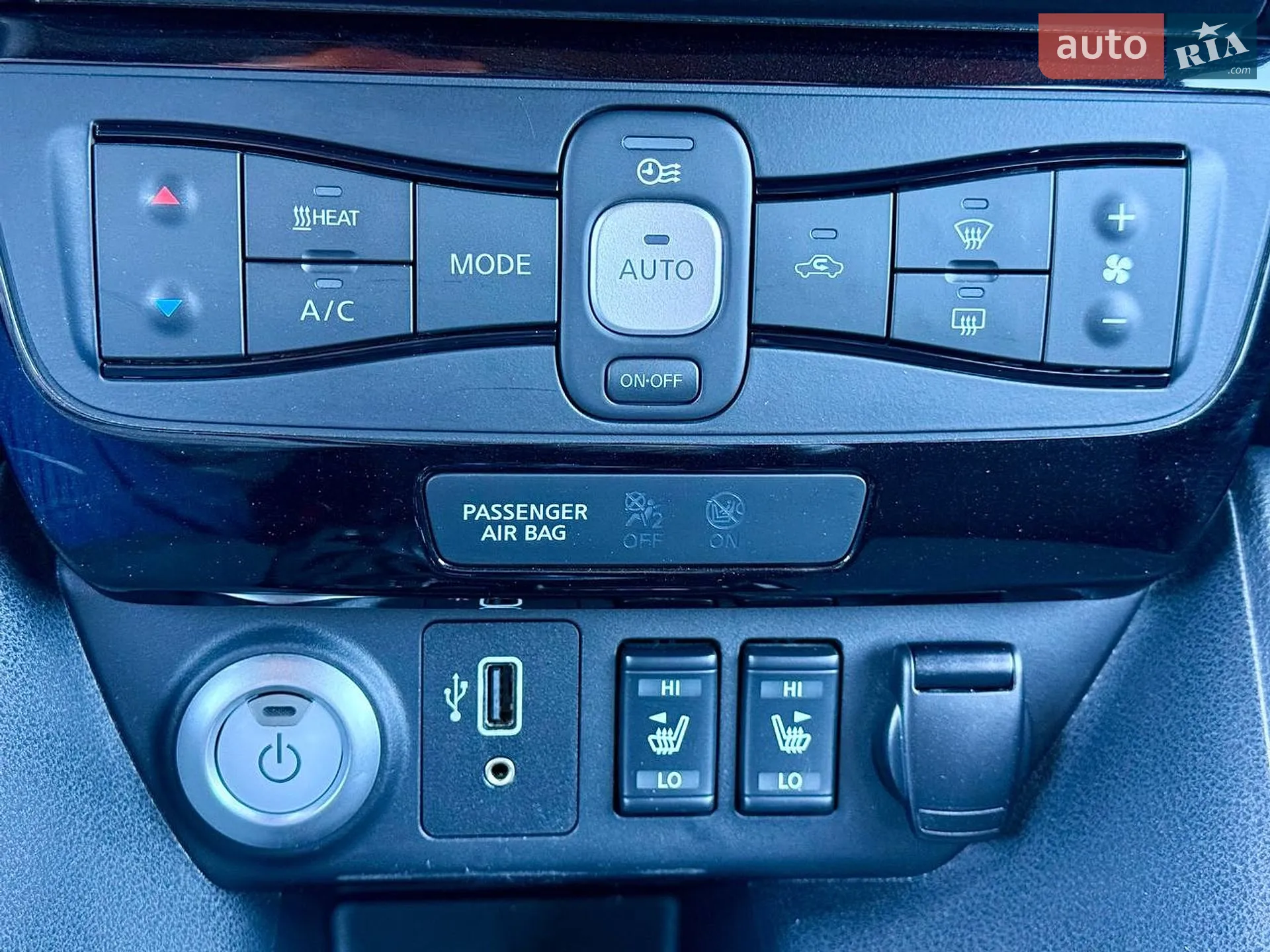2020 Nissan Leaf - мініатюра 44