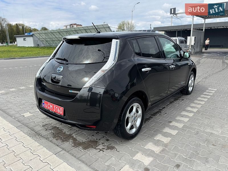 Хэтчбек Nissan Leaf 2014 в Владимире