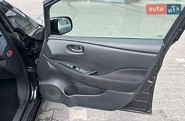 Хэтчбек Nissan Leaf 2014 в Владимире