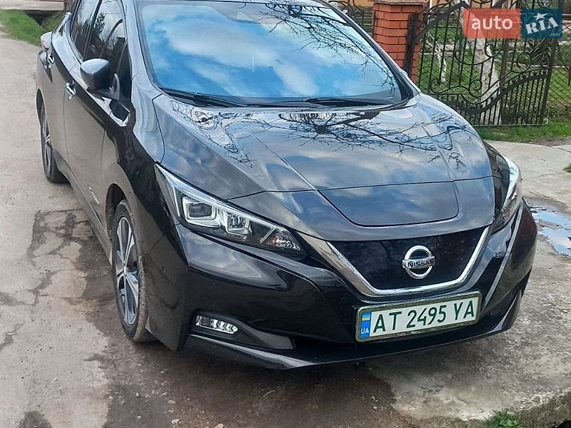 Хэтчбек Nissan Leaf 2019 в Калуше