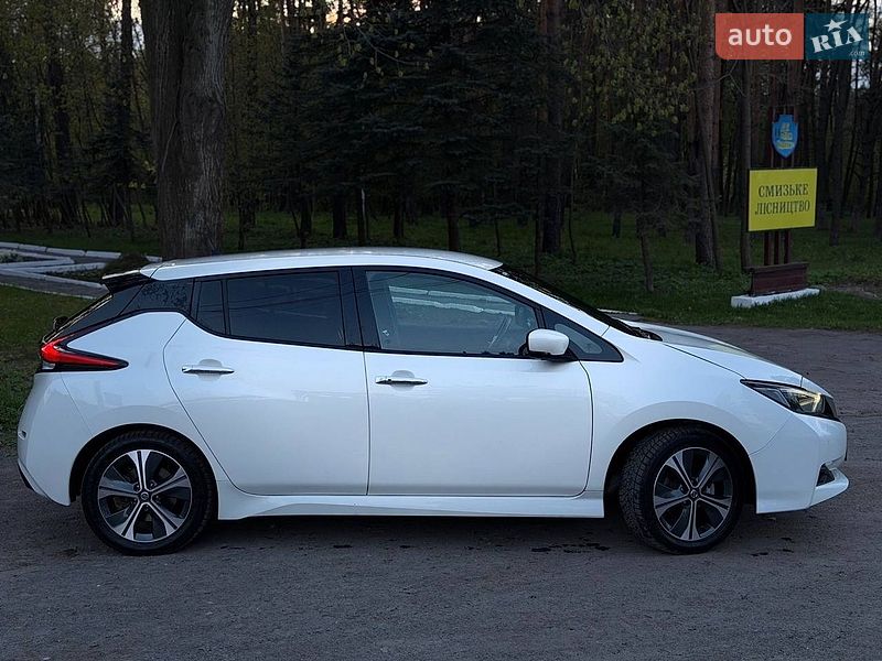 Хэтчбек Nissan Leaf 2020 в Смыге фото 7 Хэтчбек Nissan Leaf 2020 в Смыге