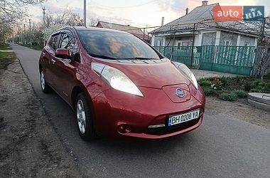Хетчбек Nissan Leaf 2015 в Подільську