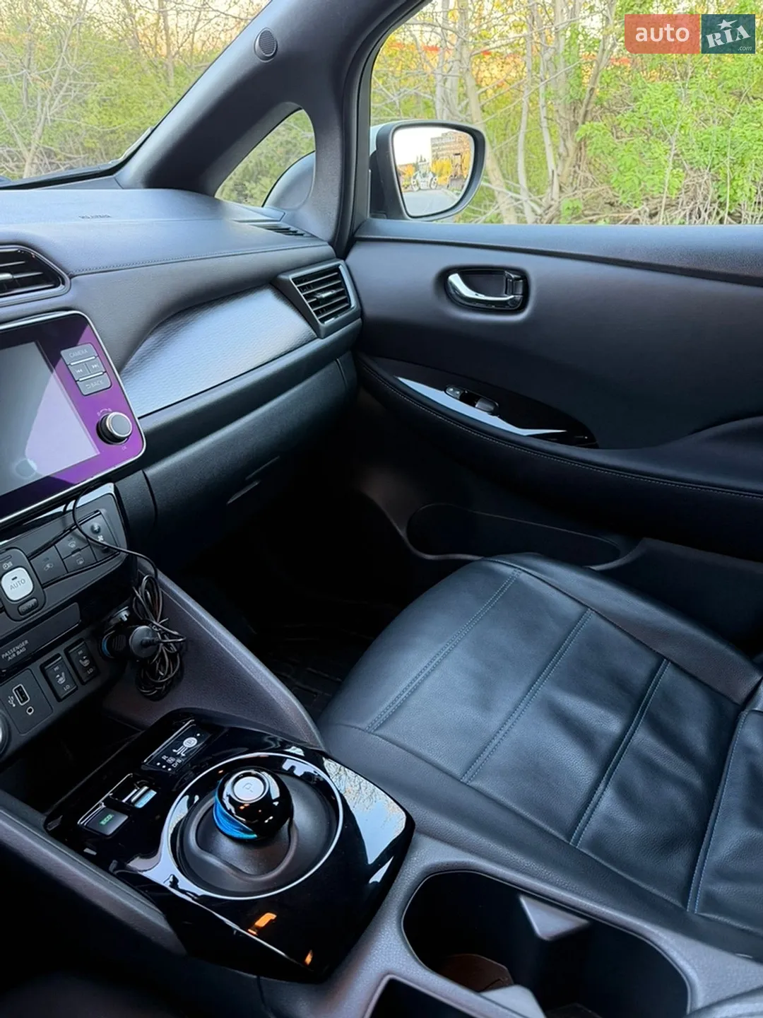 2020 Nissan Leaf - мініатюра 11
