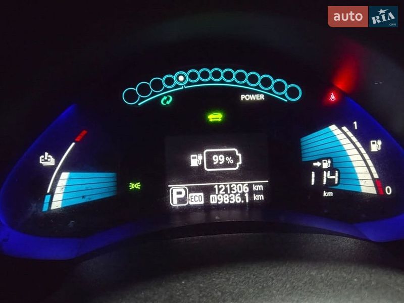 Хэтчбек Nissan Leaf 2014 в Умани