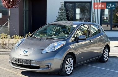 Хетчбек Nissan Leaf 2015 в Городку