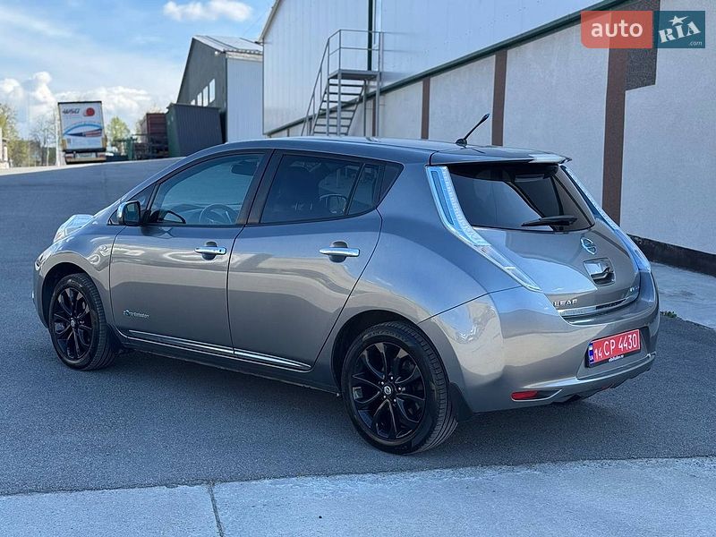 Хэтчбек Nissan Leaf 2014 в Виннице