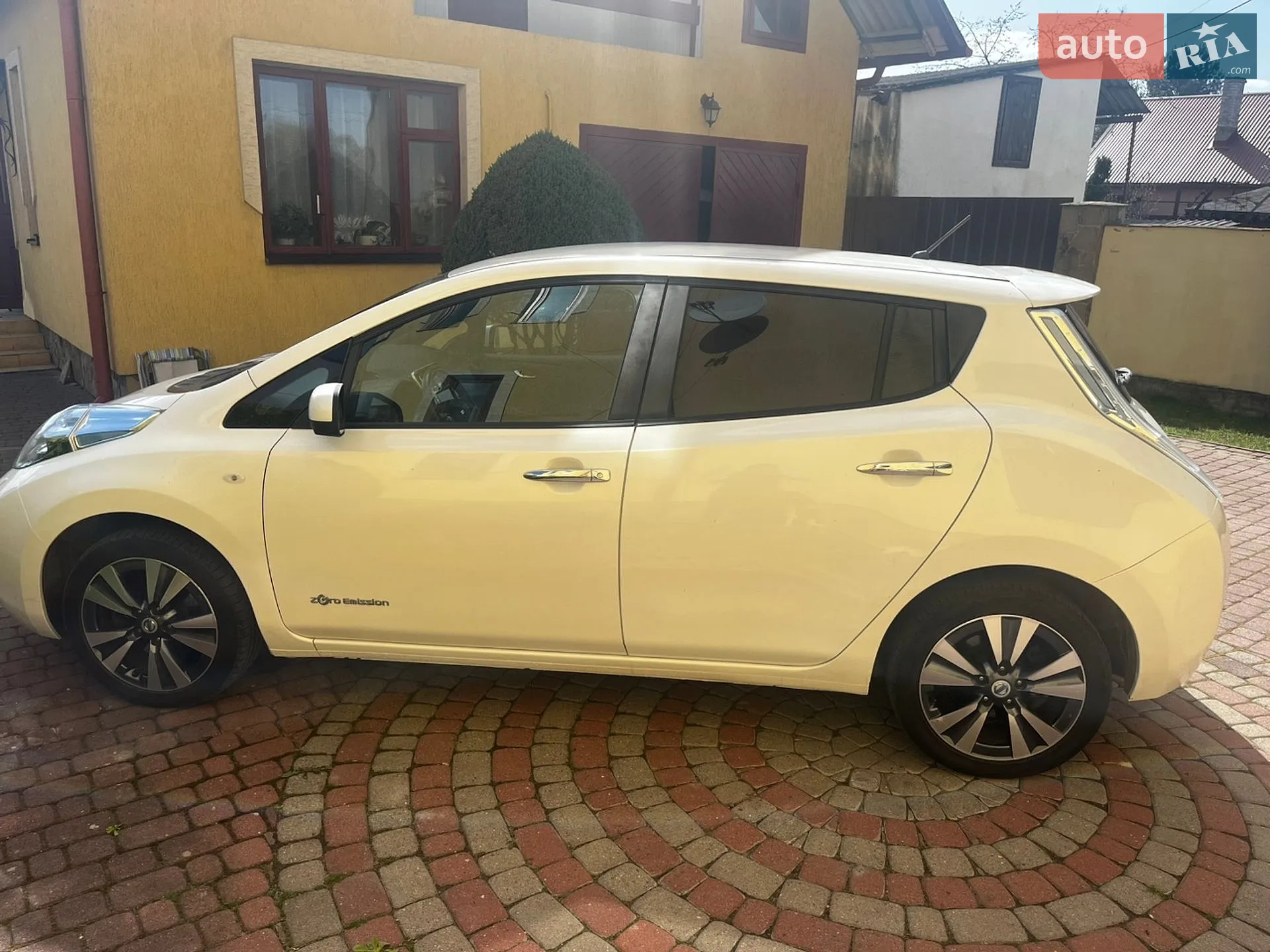 2014 Nissan Leaf - мініатюра 5