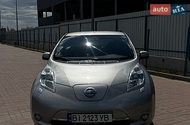 Хэтчбек Nissan Leaf 2014 в Полтаве